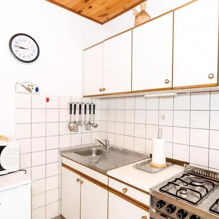 Klara- Comfort Studio With Balcony And Sea View