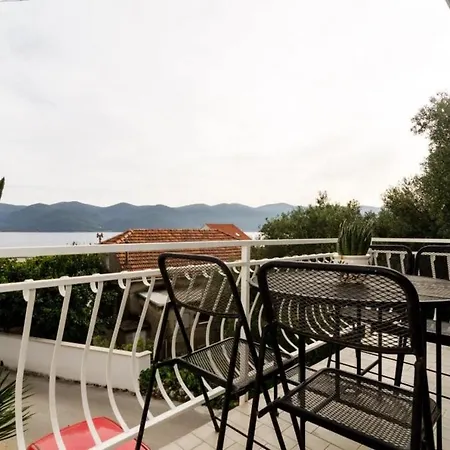 Apartment Klara- Comfort Studio With Balcony And Sea View